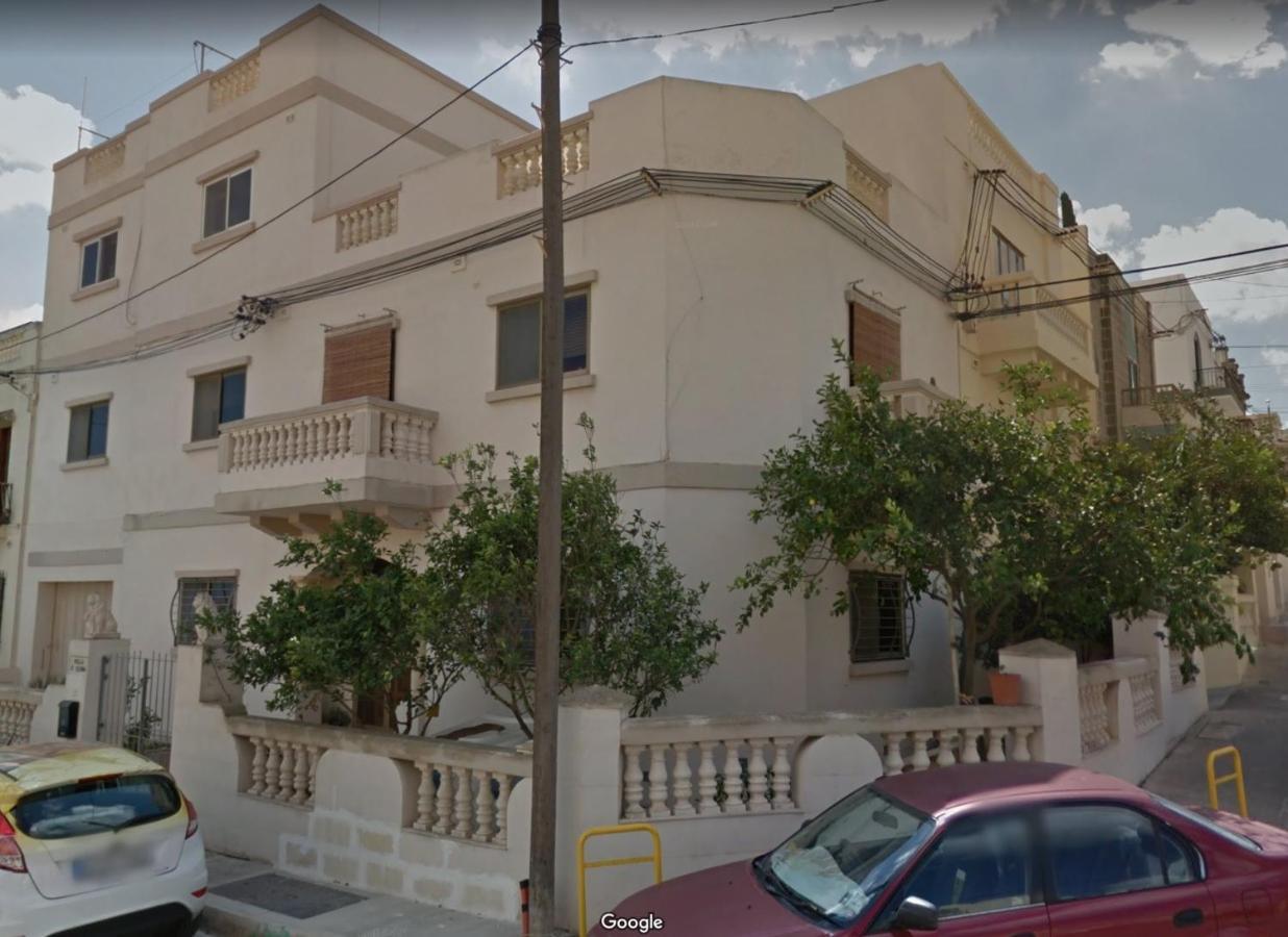 Corner Townhouse 1Km From University Msida Luaran gambar